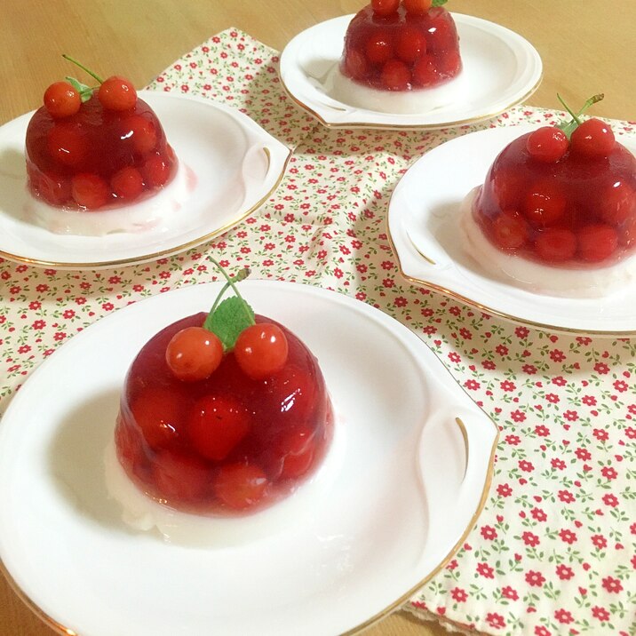 さくらんぼの2色ゼリー レシピ 作り方 By Cherry05 楽天レシピ